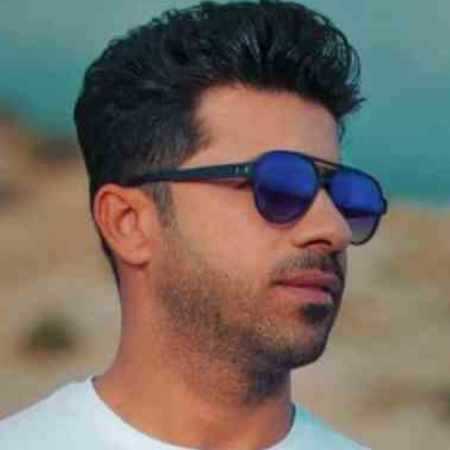 محسن احمدی مو دوست داروم