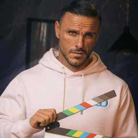 آرمین زارعی تو میگفتی خیلی دوسم داری