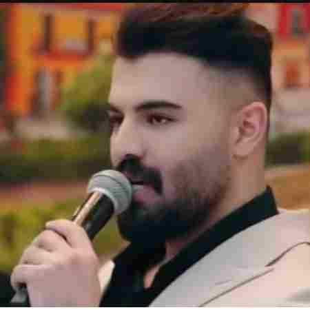 . دله دیگه بعضی وقتا واسه تو تنگ میشه