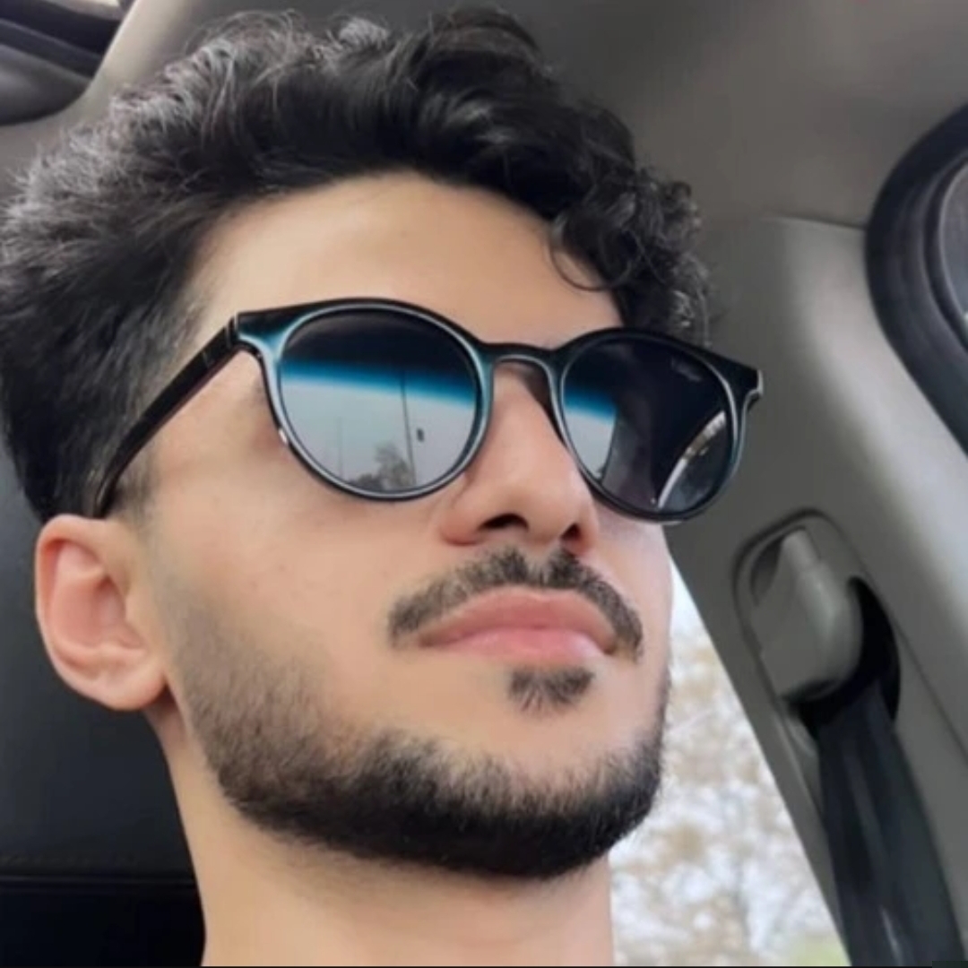 اصغر علیزاده ﺑﺮای ﺟﻨﮓ ﺑﺎ ﺑﺎﺑﺎت ﻟﺸﻜﺮ ﻣﻴﺎروم