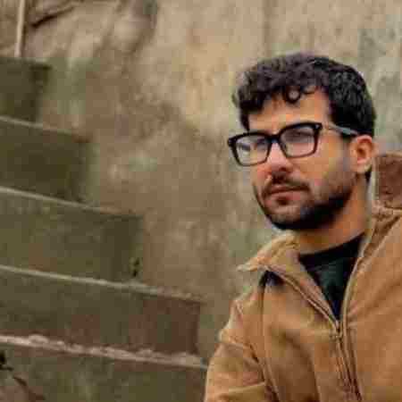 حسین منتظری چقد تیره و بد رنگن این روزا 