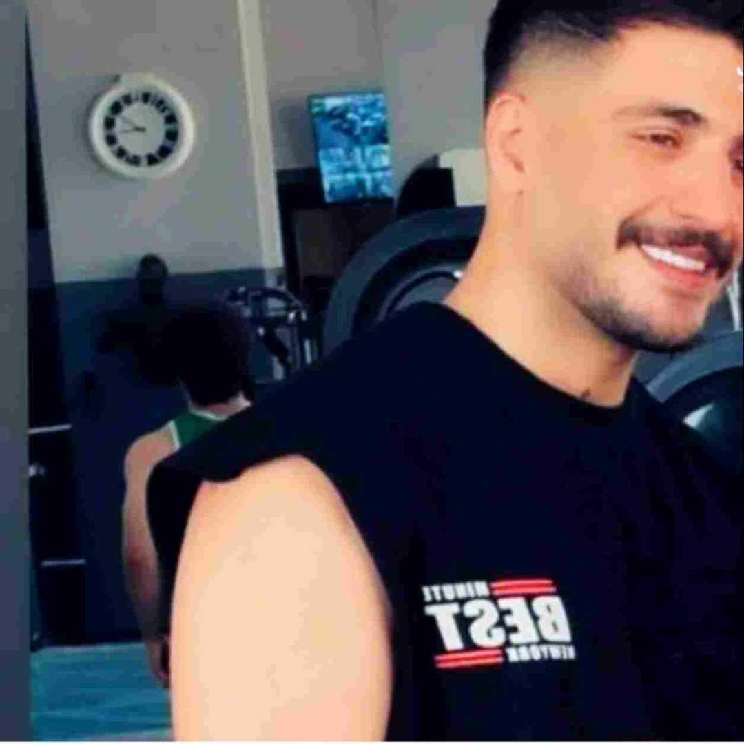 آرمین برمایه وراو مه وگرد مال وگرد یار وگرد گشت