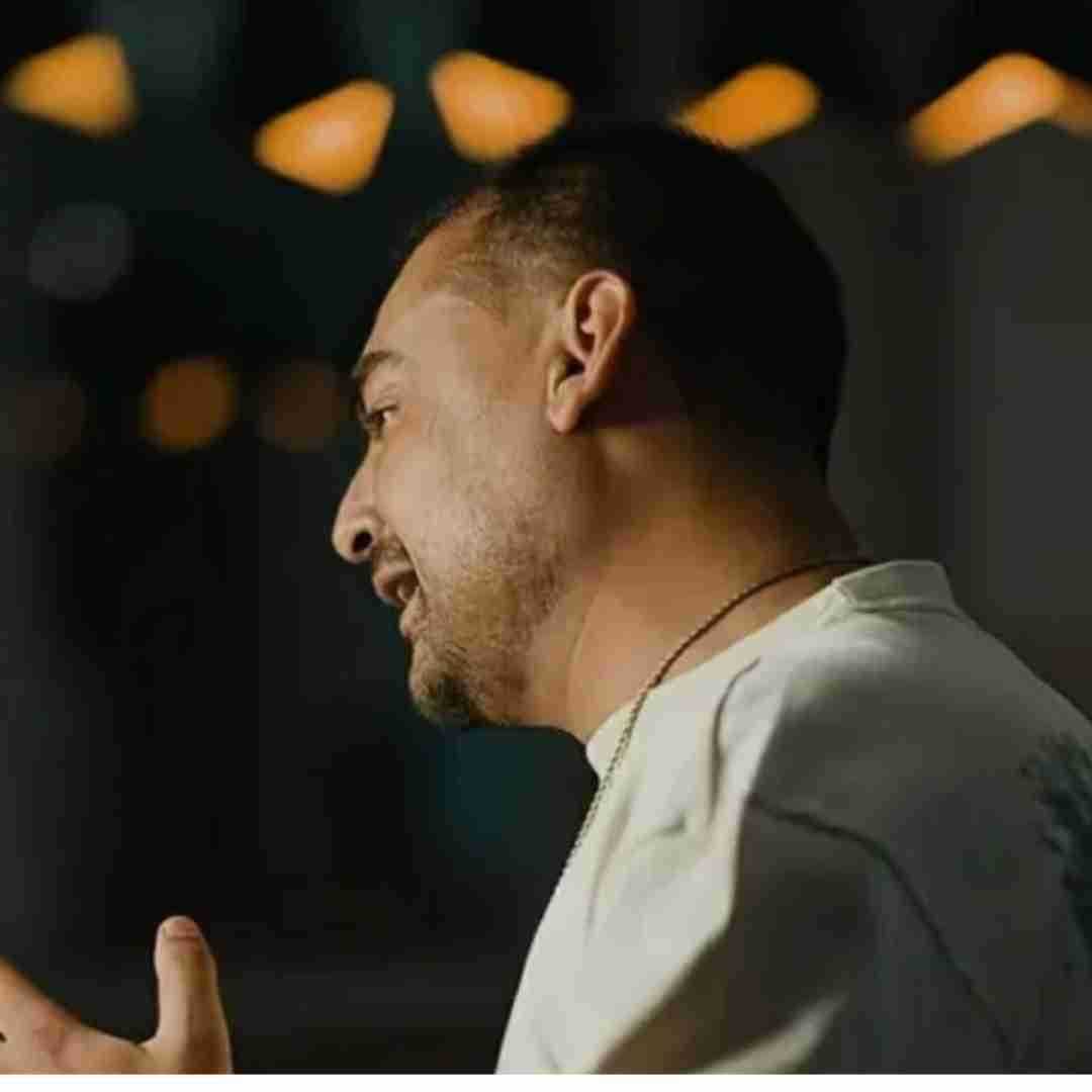 روح الله کرمی نگاه قلبم تنگه برات شبا بیدارم انگار